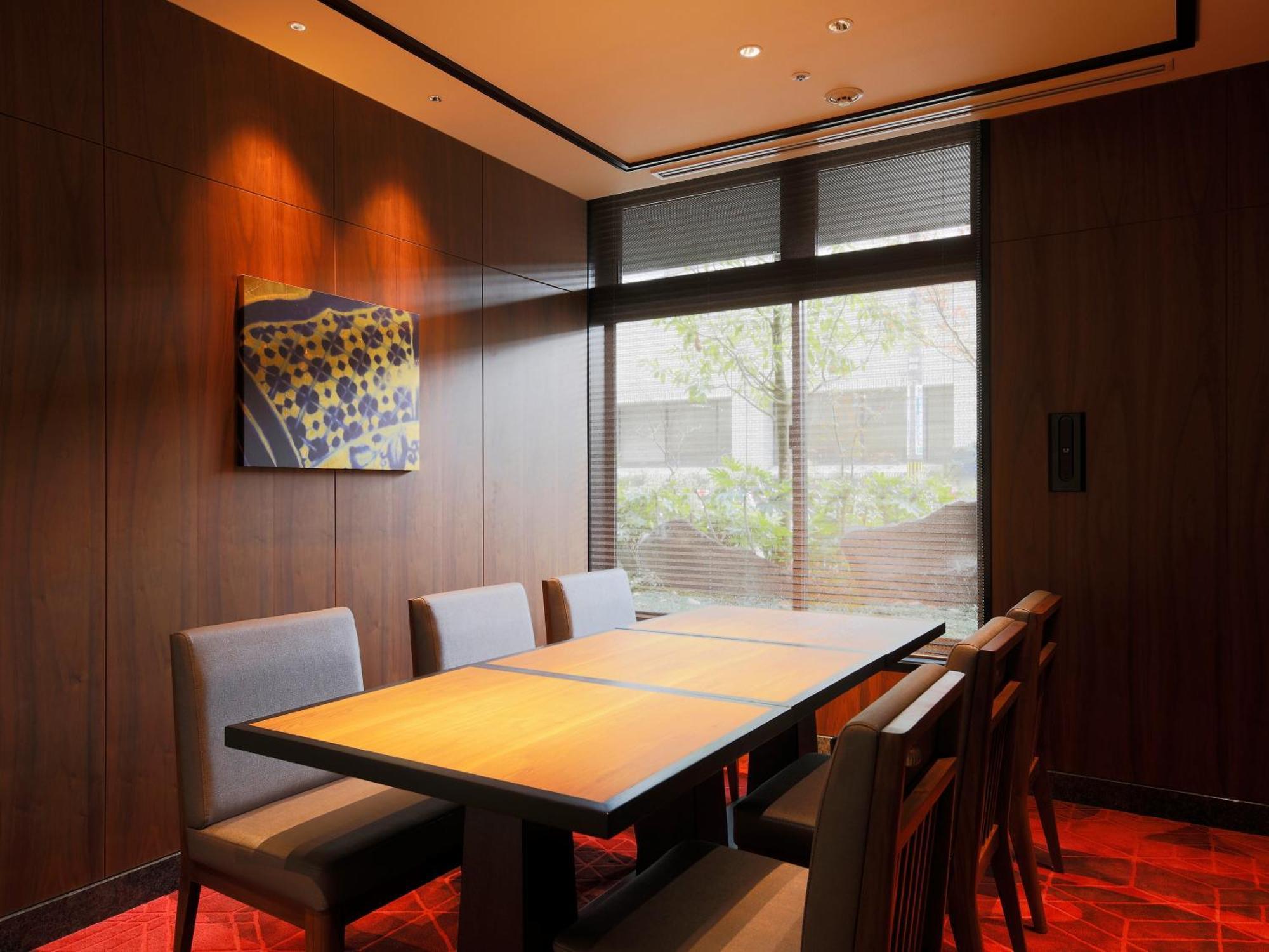 The Hotel Sanraku Kanazawa 21Th December 2022 Open Экстерьер фото A private room at a restaurant in Japan